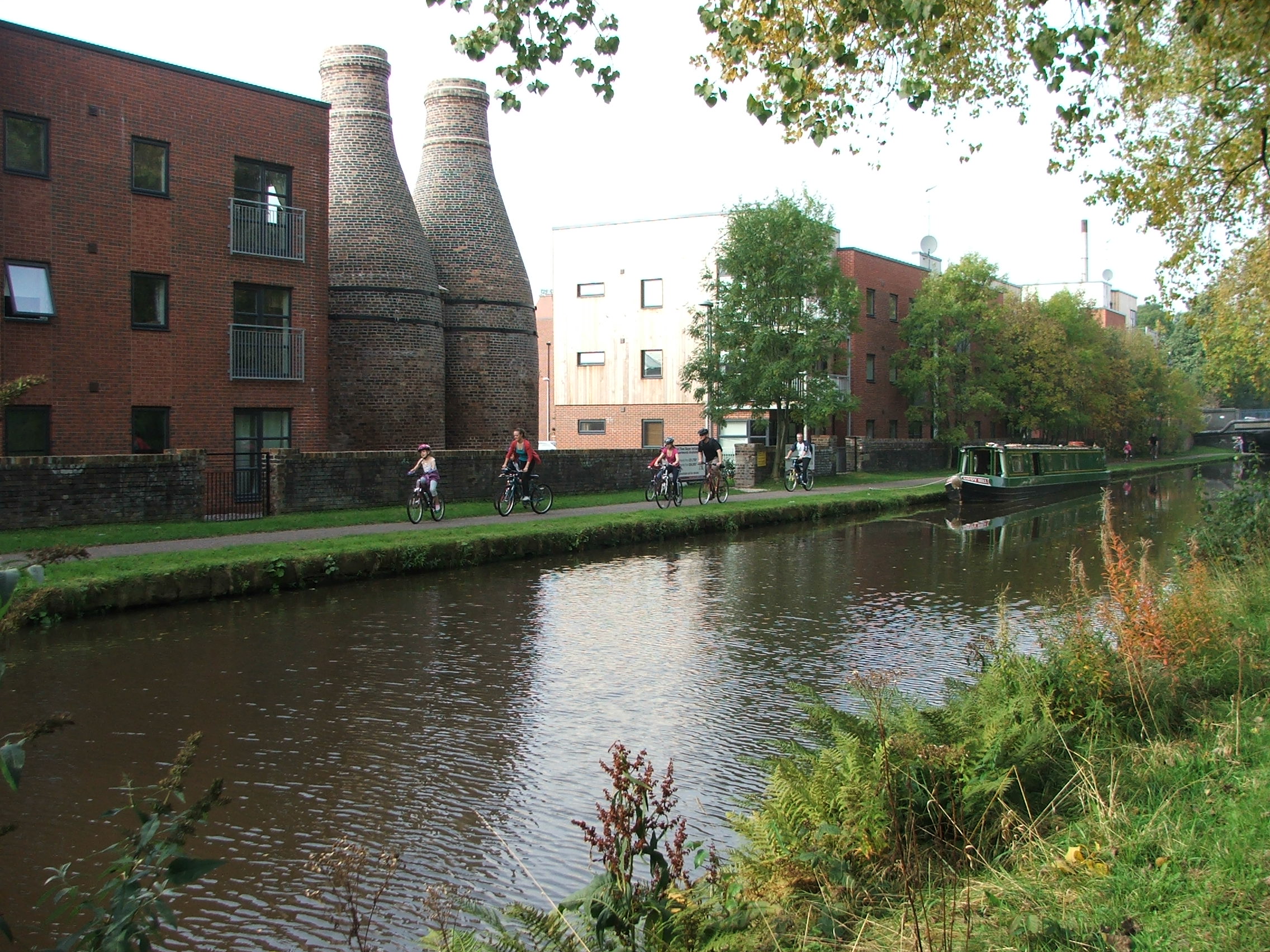 Bottle ovens and new flats in Stoke-on-Trent